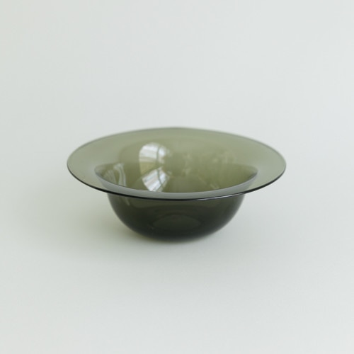 うつわディクショナリー#30 黒川登紀子さんのガラスのパレット｜うつわ