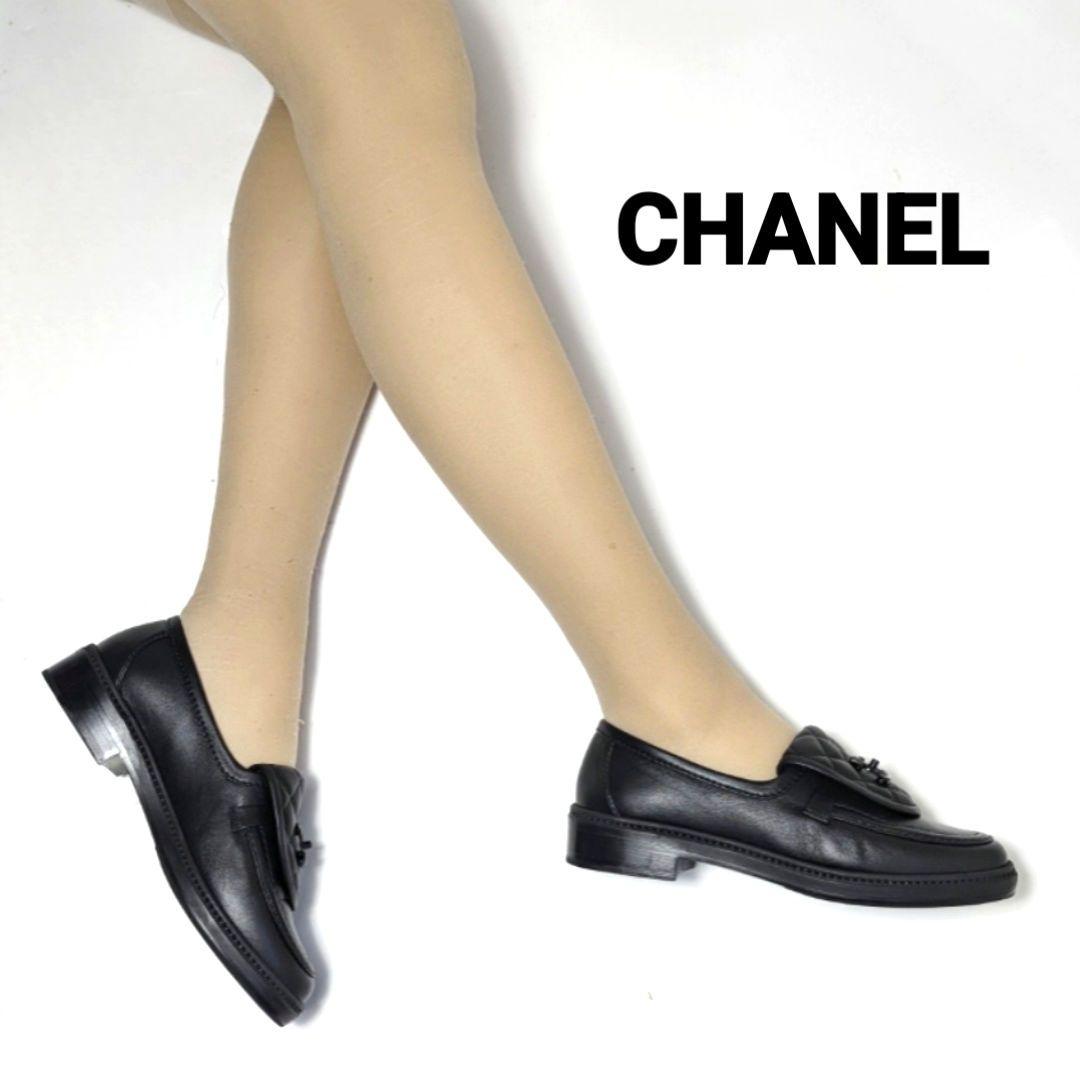 新品そっくりさん⭐CHANELシャネル CCターンロック ローファー36.5C黒