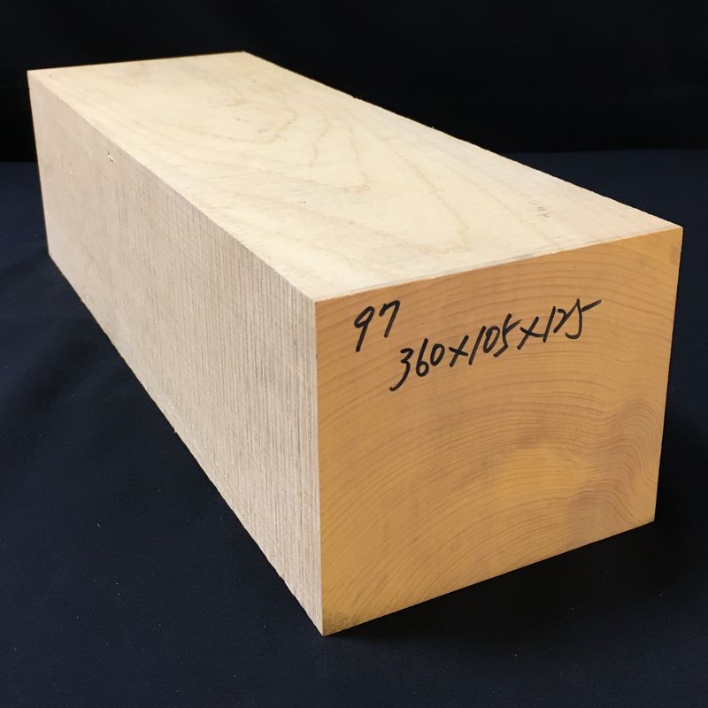 彫刻材｜木曽桧彫刻材｜株式会社前田木材 厳選した彫刻用の木曽桧材を