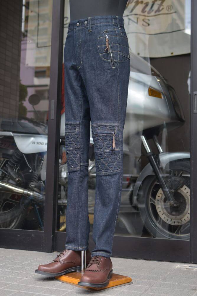 ヒートガードスクランブラーパンツ3・ダブルニーデザートパンツの一部