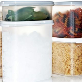 プラスチック容器の原型、タッパーウェア──デザインの温故知新学