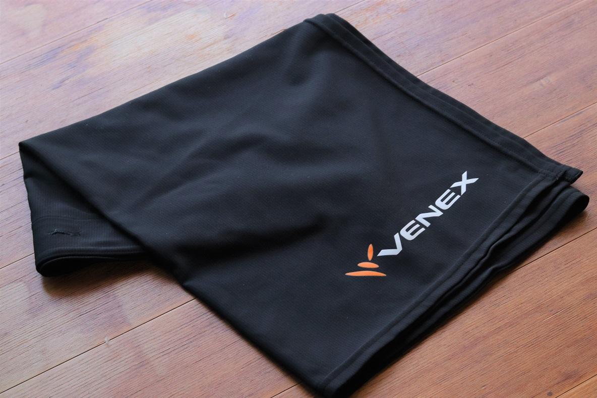 テレワークで疲れた時にぴったりのブランケットを発見。 様々な使い方