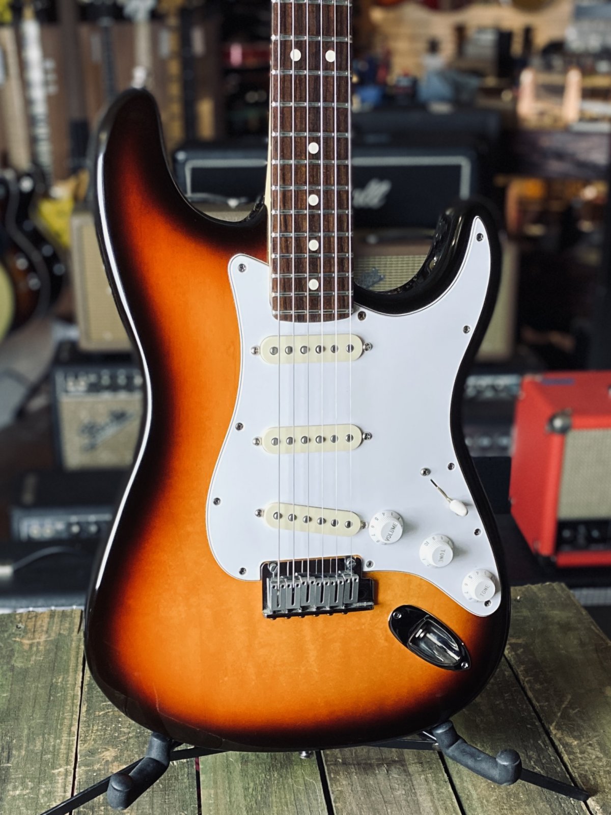 1994 Fender American Standard Stratocaster 40th Anniversary Sunburst