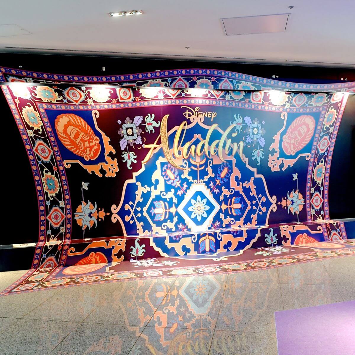 魔法の絨毯がいざなう『アラジン』の世界！カレッタ汐留 Caretta