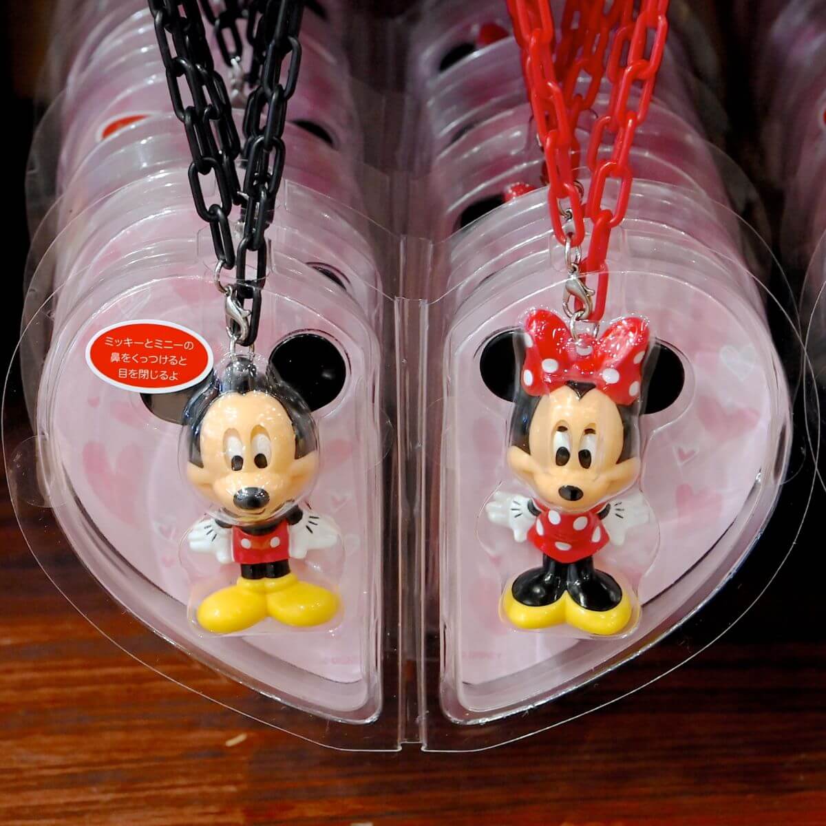 目が閉じるギミック付き！東京ディズニーランド ミッキー＆ミニーキー