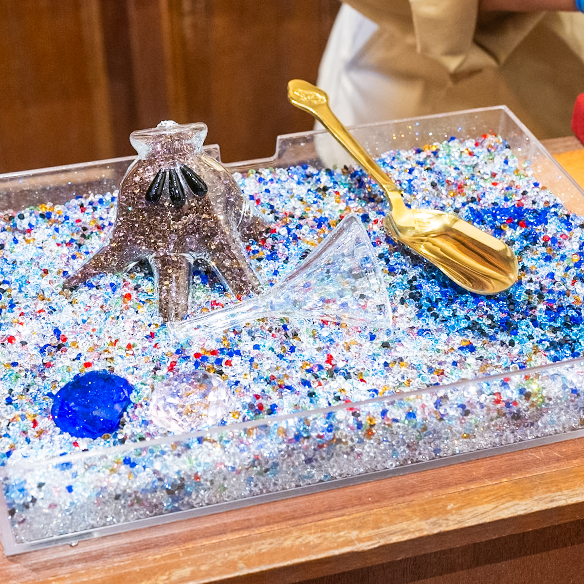 願いのストーンをいれるガラスアイテム！東京ディズニーランド