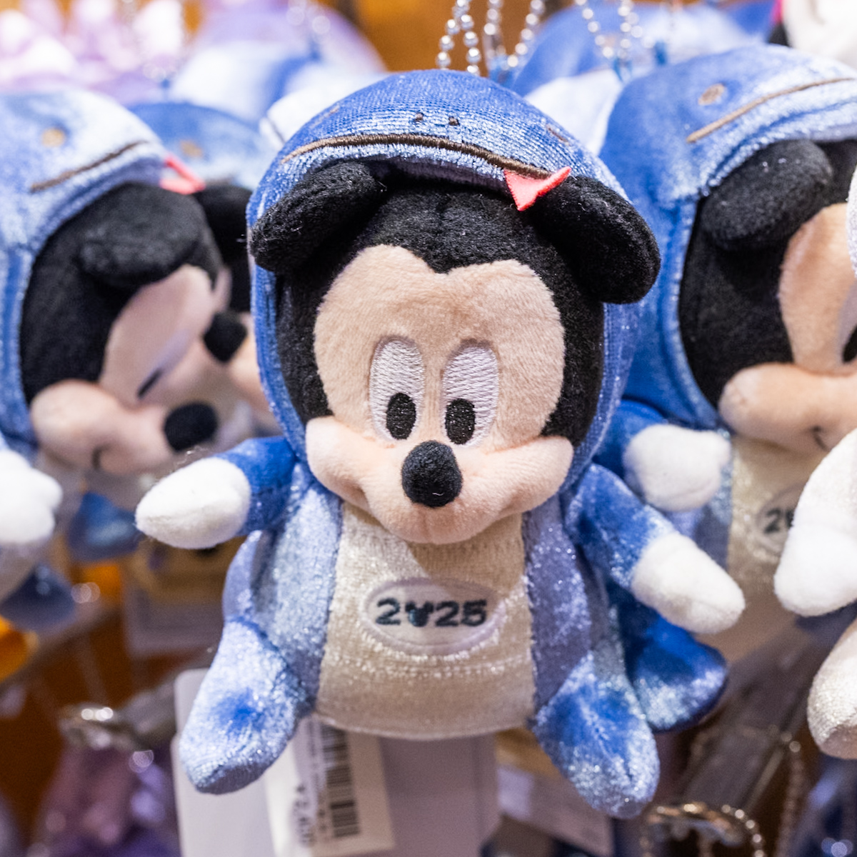 2025年の干支である巳（ヘビ）になりきり！東京ディズニーランド