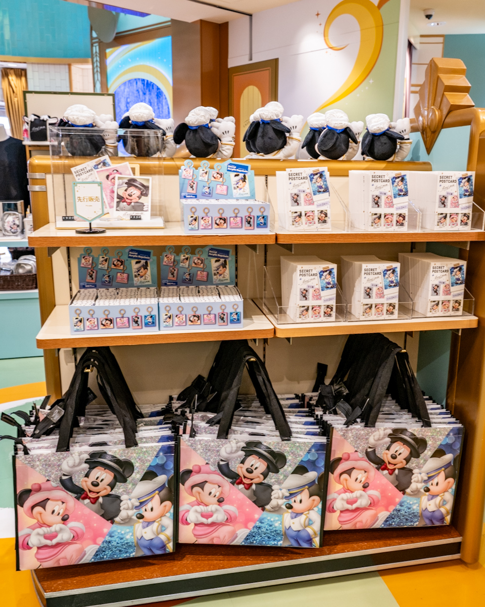 バースデーコンサートがテーマ！ディズニーストア2025ミッキーマウスお