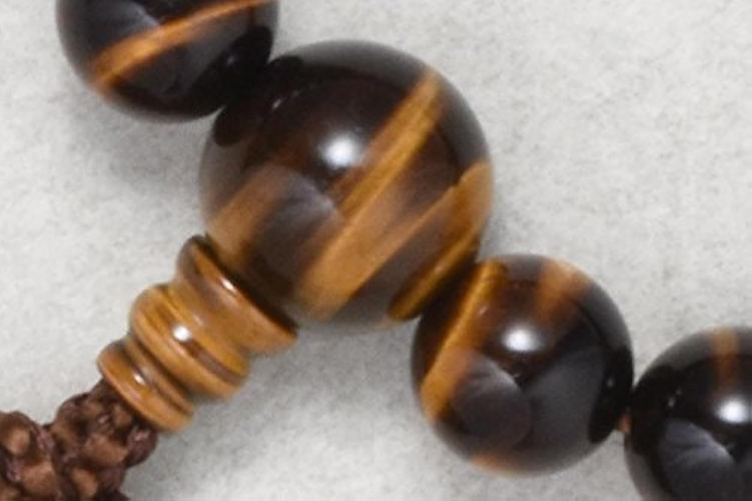 Amazon｜【数珠】虎目石 猫の目のような洞察力と輝く光の筋