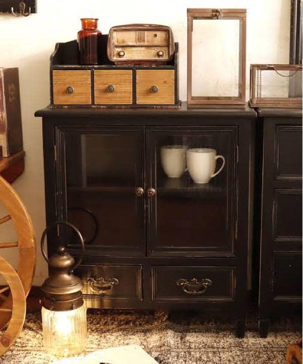 Amazon.co.jp: ガラスキャビネット ブラック 棚 アンティーク シャビー