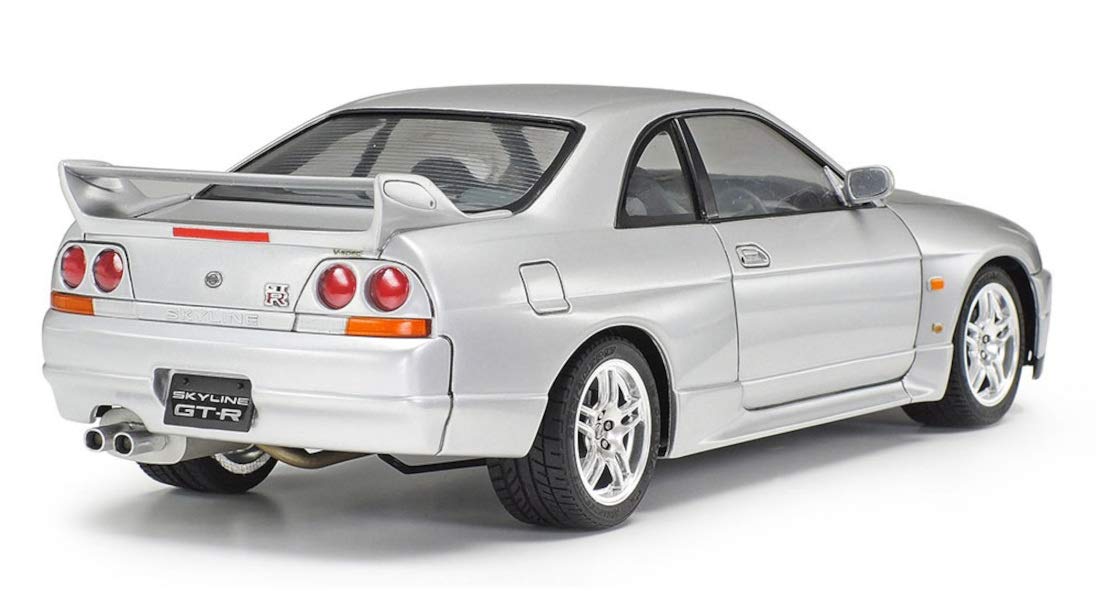 Amazon.com: Tamiya Nissan Skyline GT-R R33 V-Spec- 1/24 Scale
