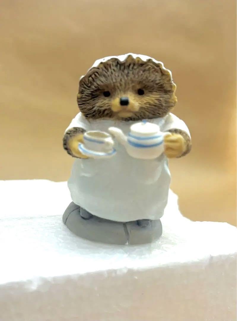 Amazon.co.jp: ピーターラビット はりねずみティギーフィギュア