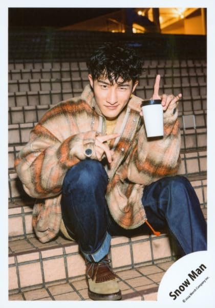 Amazon.co.jp: Snow Man 公式 生 写真（岩本照）SM03037 : おもちゃ