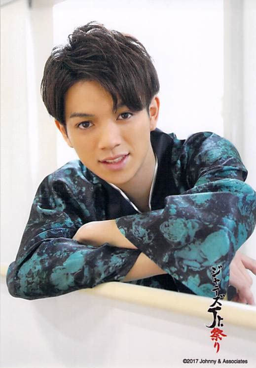 Amazon.co.jp: TRAVIS JAPAN トラジャ 宮近海斗 公式写真 写真 フォト