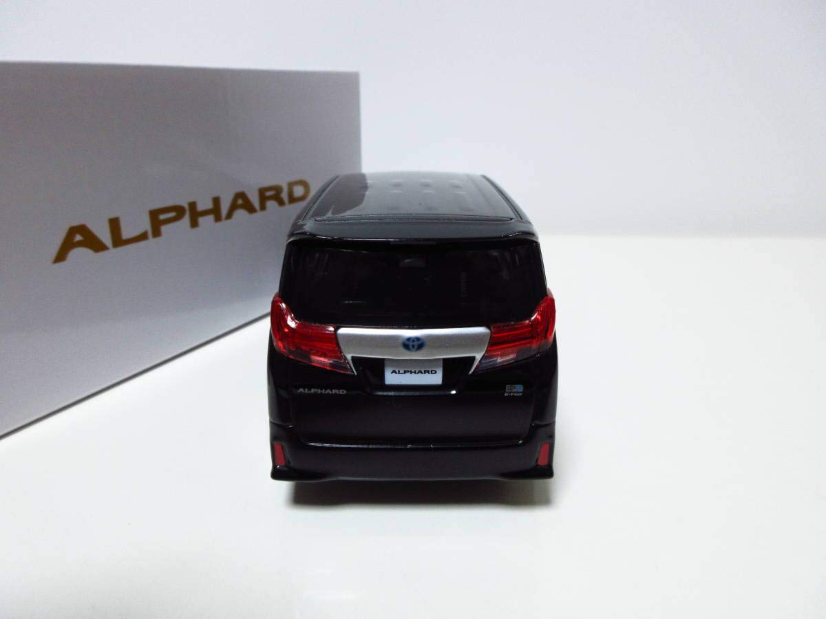Amazon | 1/30 トヨタ 新型アルファード ハイブリッド ALPHARD 前期