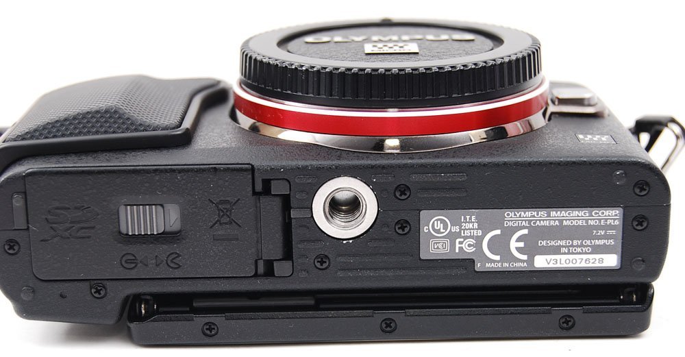 Amazon | OLYMPUS ミラーレス一眼 PEN Lite E-PL6 ダブルズームキット