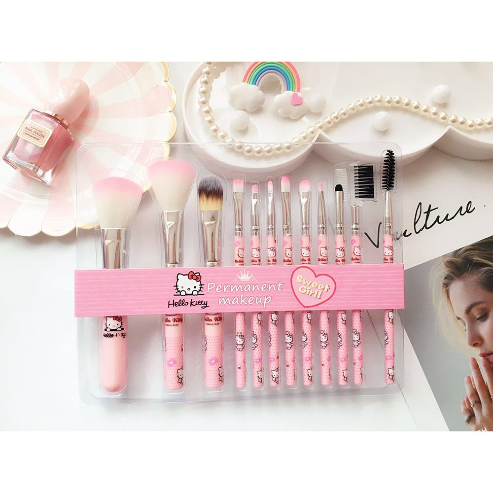 Amazon | ハローキティ 可愛いキャラクターメイクブラシ 人気12本
