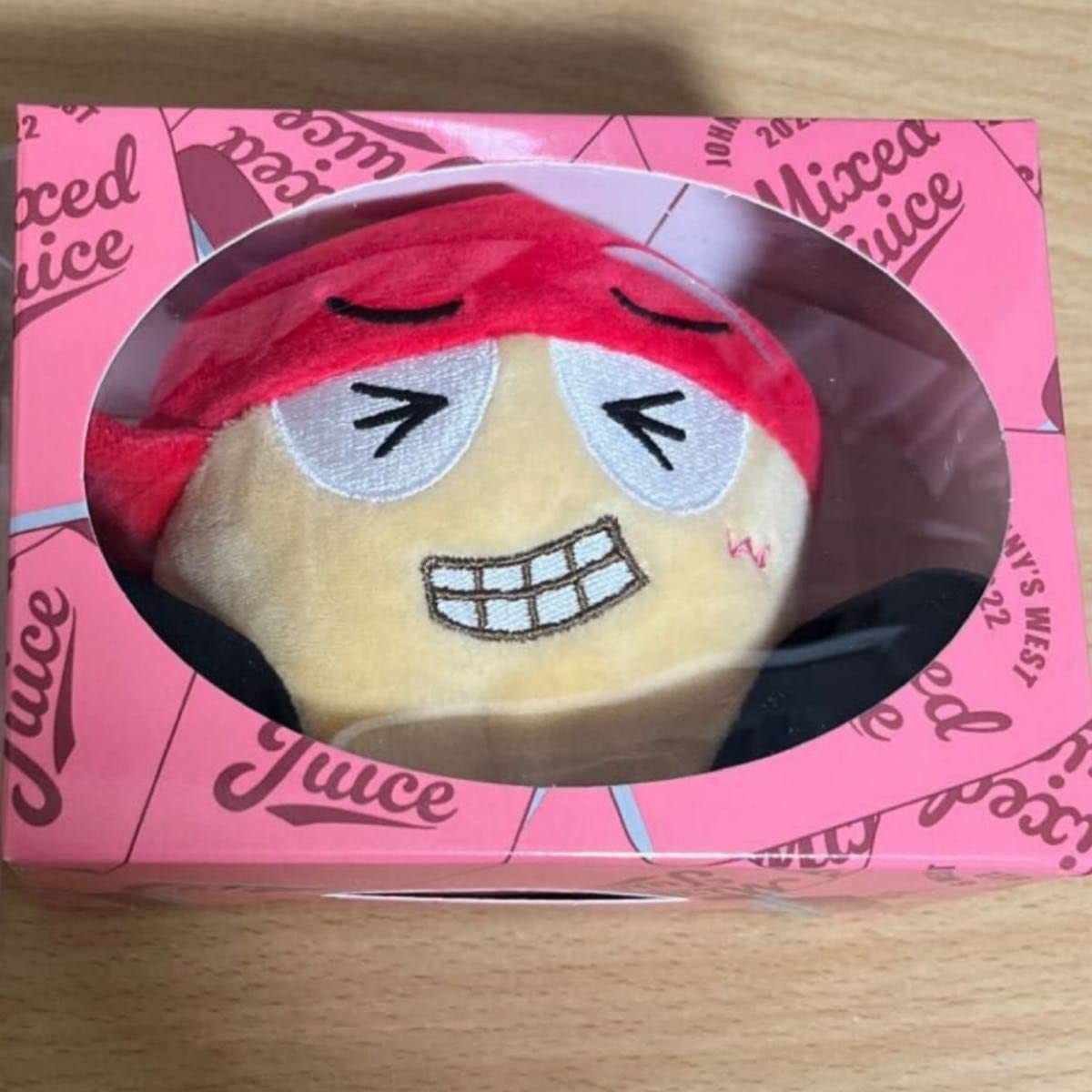 Amazon.co.jp: ジャニーズwest 重岡大毅 ぶらさげるヤツ 奴 ぬいぐるみ