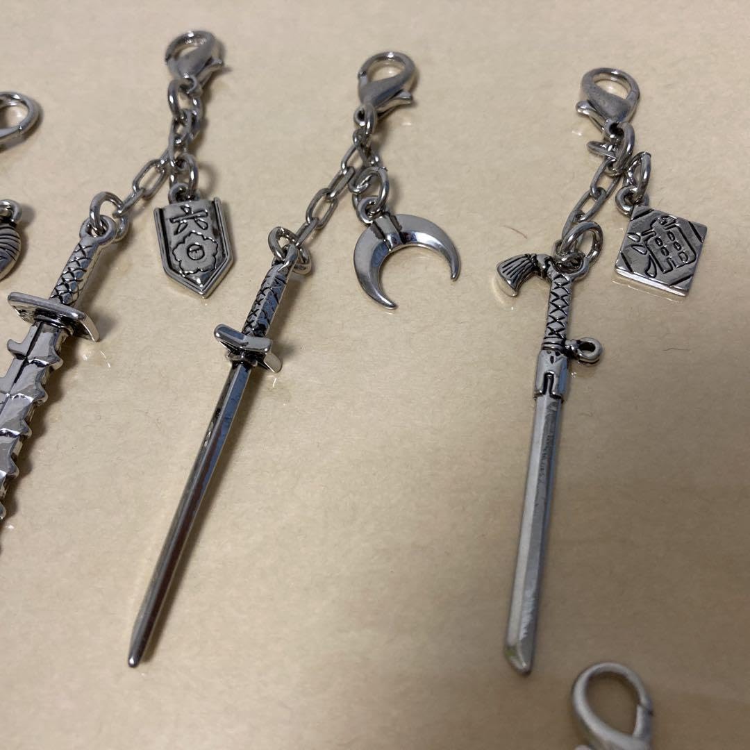 Amazon.co.jp: BLEACHブリーチ斬魄刀チャーム9点セット : ファッション