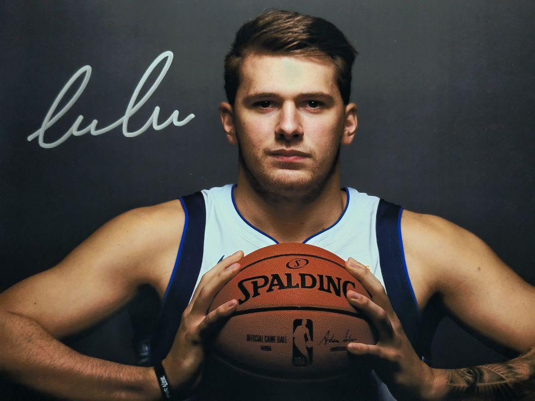 Amazon.co.jp: ルカドンチッチ Luka Dončić 直筆サイン入り写真 証明書
