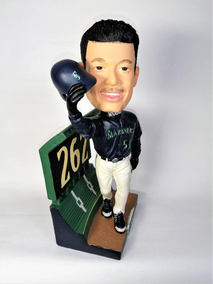 79. イチロー262安打記念ボブルヘッドドール
