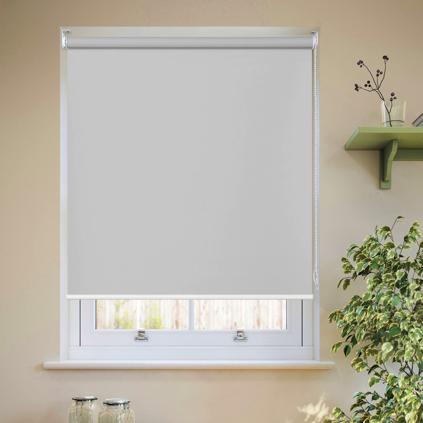 Amazon｜TINFONBLY チェーン式 遮光 ロールカーテン- オーダーメイド