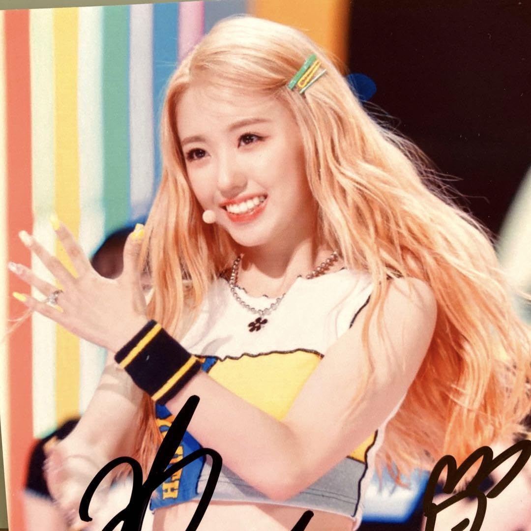 Amazon.co.jp: カンイェソ直筆サイン入り2Lサイズ写真…Kang Ye-seo