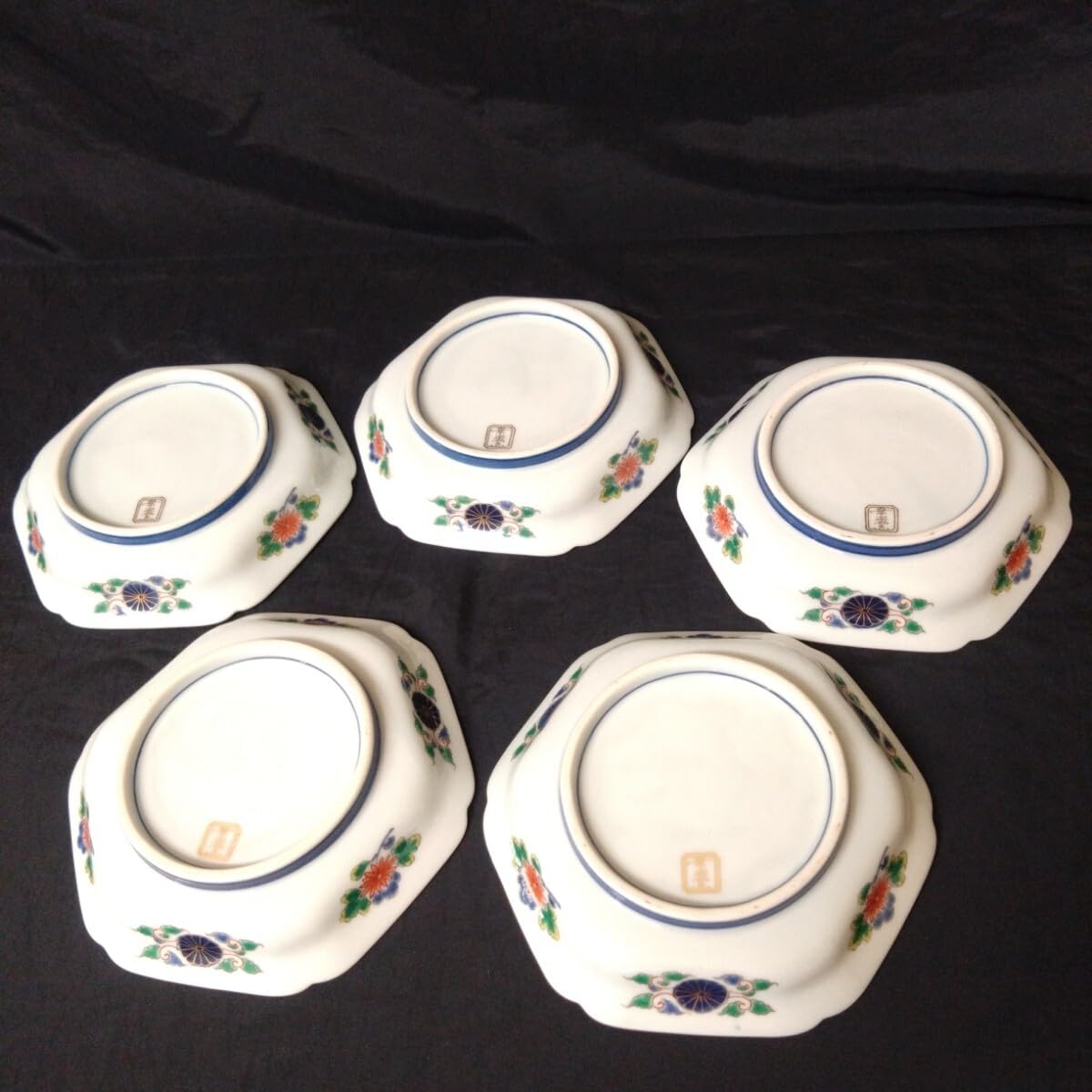 Amazon.co.jp: 有田焼 幸楽窯 錦絵山水 六角銘々皿5枚 元箱なし 染錦