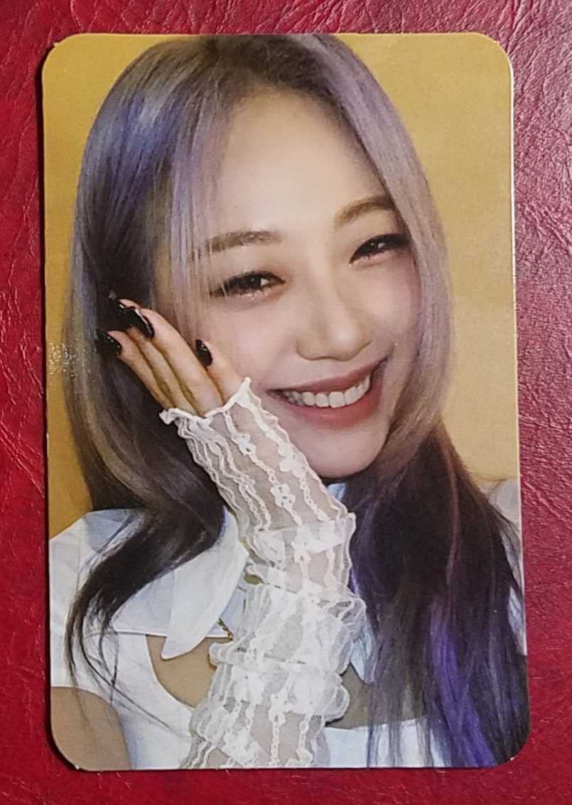 Amazon.co.jp: cignature ジウォン Dear Diary Moment トレカ A ver. 1