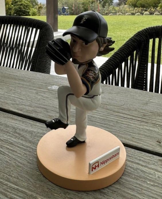 ダルビッシュ有 日米通算3000奪三振記念 ボブルヘッド 直筆サイン入り