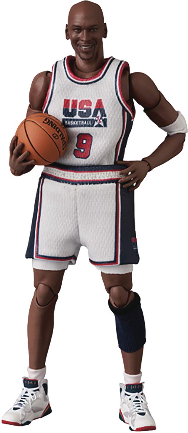 Amazon.com: Medicom Michael Jordan 1992 Team USA Mafex Action