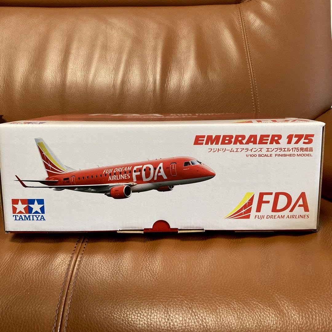 Amazon | FDA 1100完成品飛行機模型 フジドリームエアラインズ EMBRAER