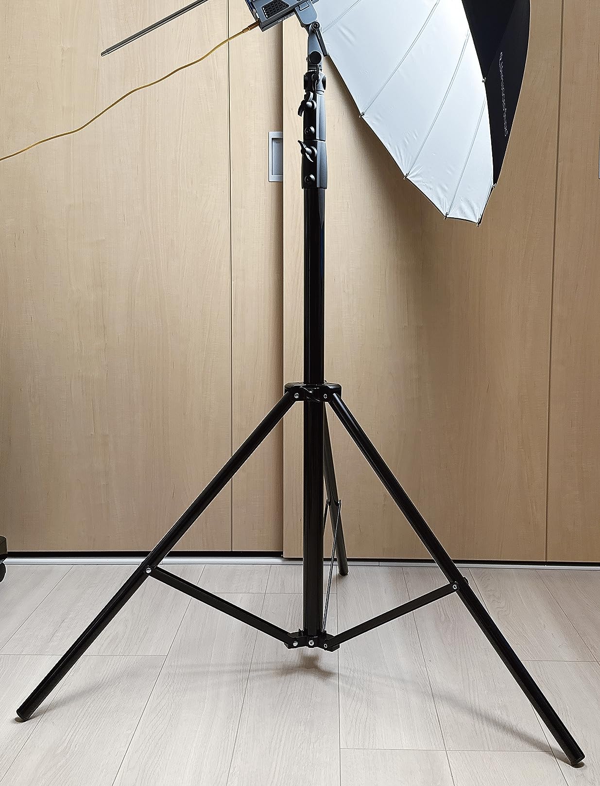 NEEWER 8.5ft/2.6m エアクッションライトスタンド – NEEWER.JP