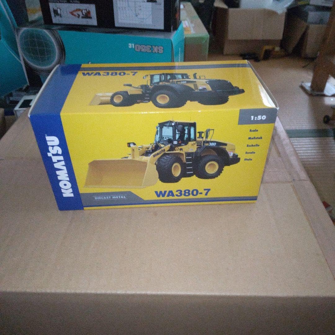 Amazon.co.jp: コマツ建機 WA380-7 ホイールローダー 1 50 : おもちゃ