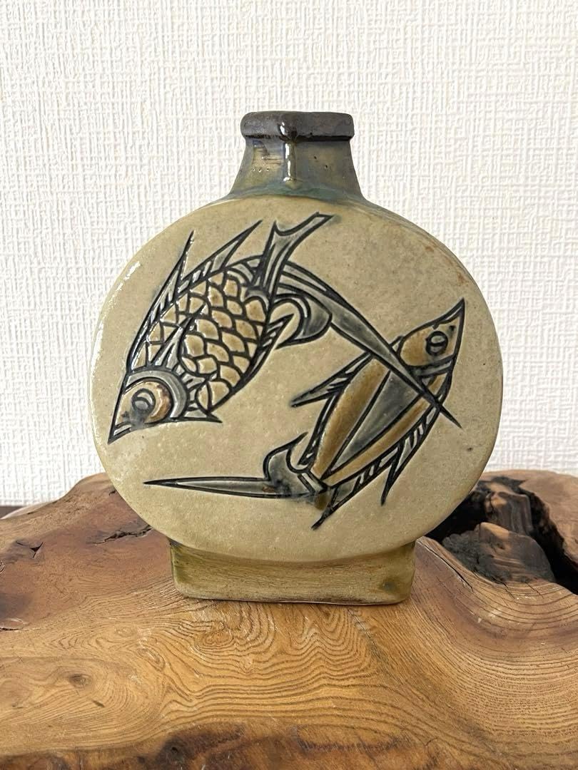 萬屋焼 やちむん 金城一門 魚紋 一輪挿し 花瓶 在銘(メ1285) 萬屋焼