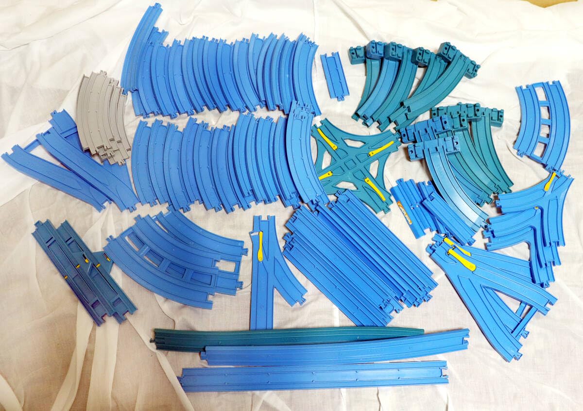 Amazon.co.jp: プラレール まとめ売り 大量 セット 車両 情景パーツ