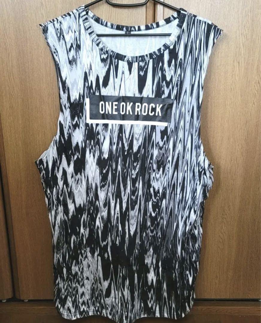 Amazon.co.jp: ONE OK ROCK タンクトップ ワンオク : おもちゃ
