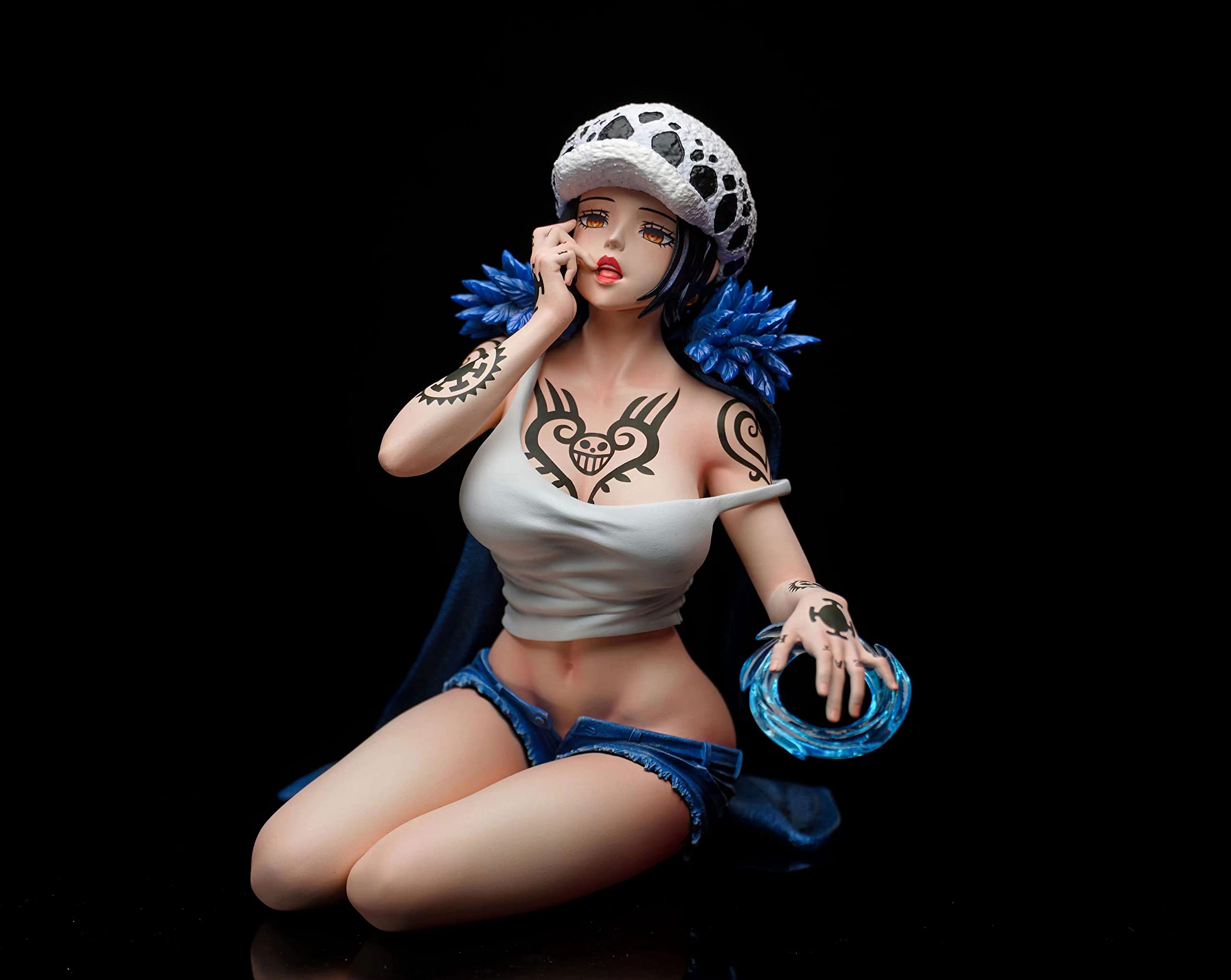 Amazon.co.jp: トラファルガー・ロー フィギュア 1/8スケール 塗装済み