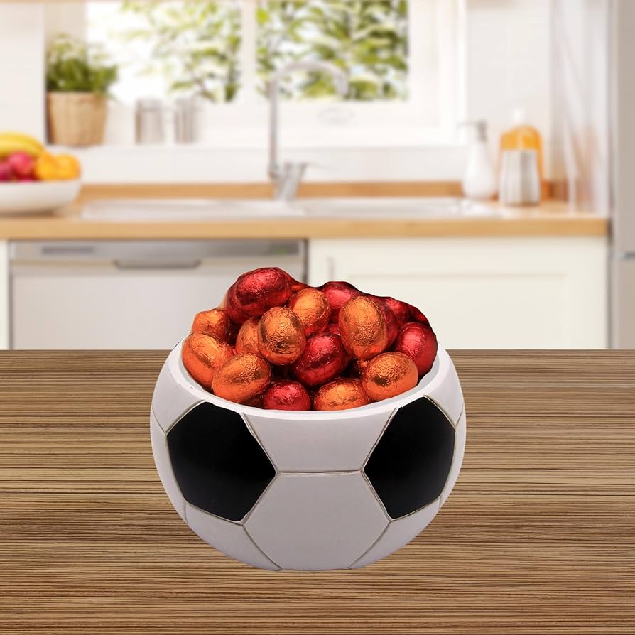 Amazon.co.jp: サッカーボール型プランターポット、ホーム&ガーデン