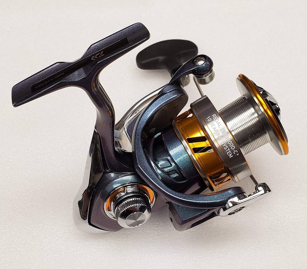 Amazon | ダイワ(DAIWA) リーガル LT スピンリール-RGLT3000D-C ブルー