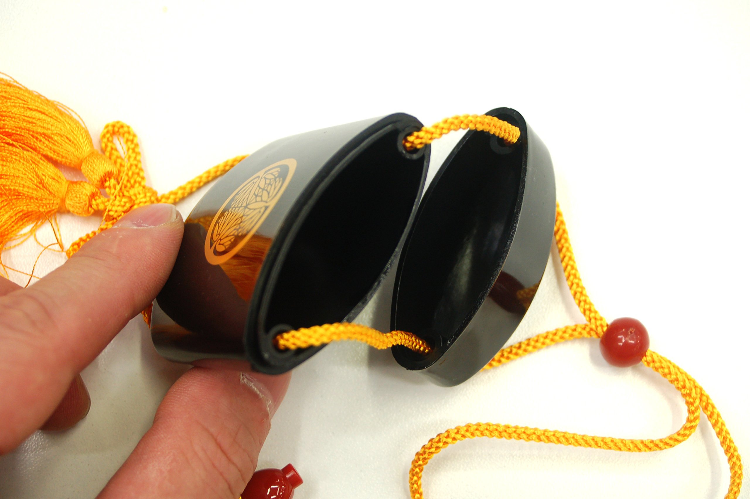 Amazon.co.jp: 「印籠 中」 葵の家紋・紋所入り、水戸黄門 : ホビー