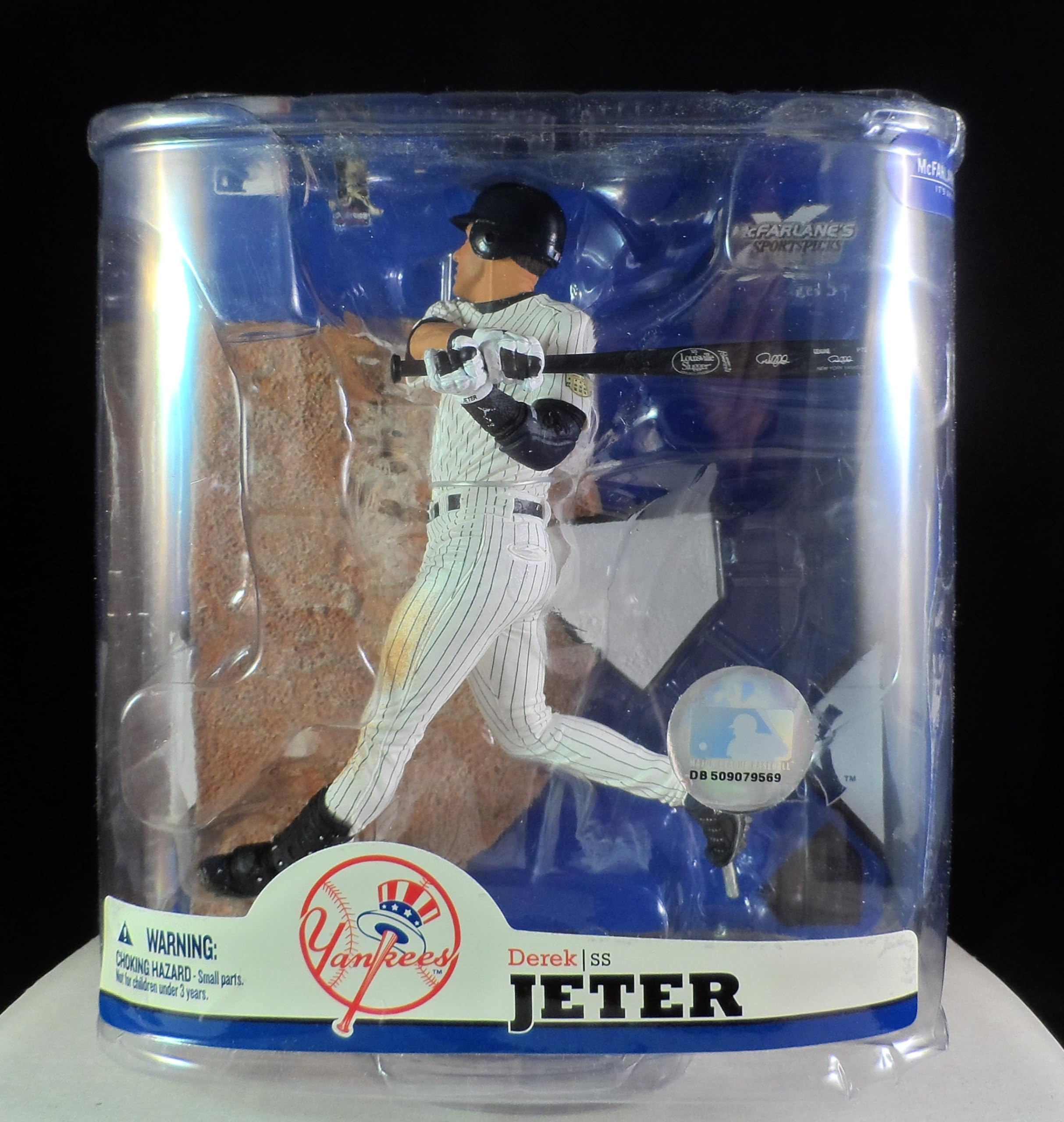 Amazon.com: McFarlane MLB Series 22:Derek Jeter 4 - New York