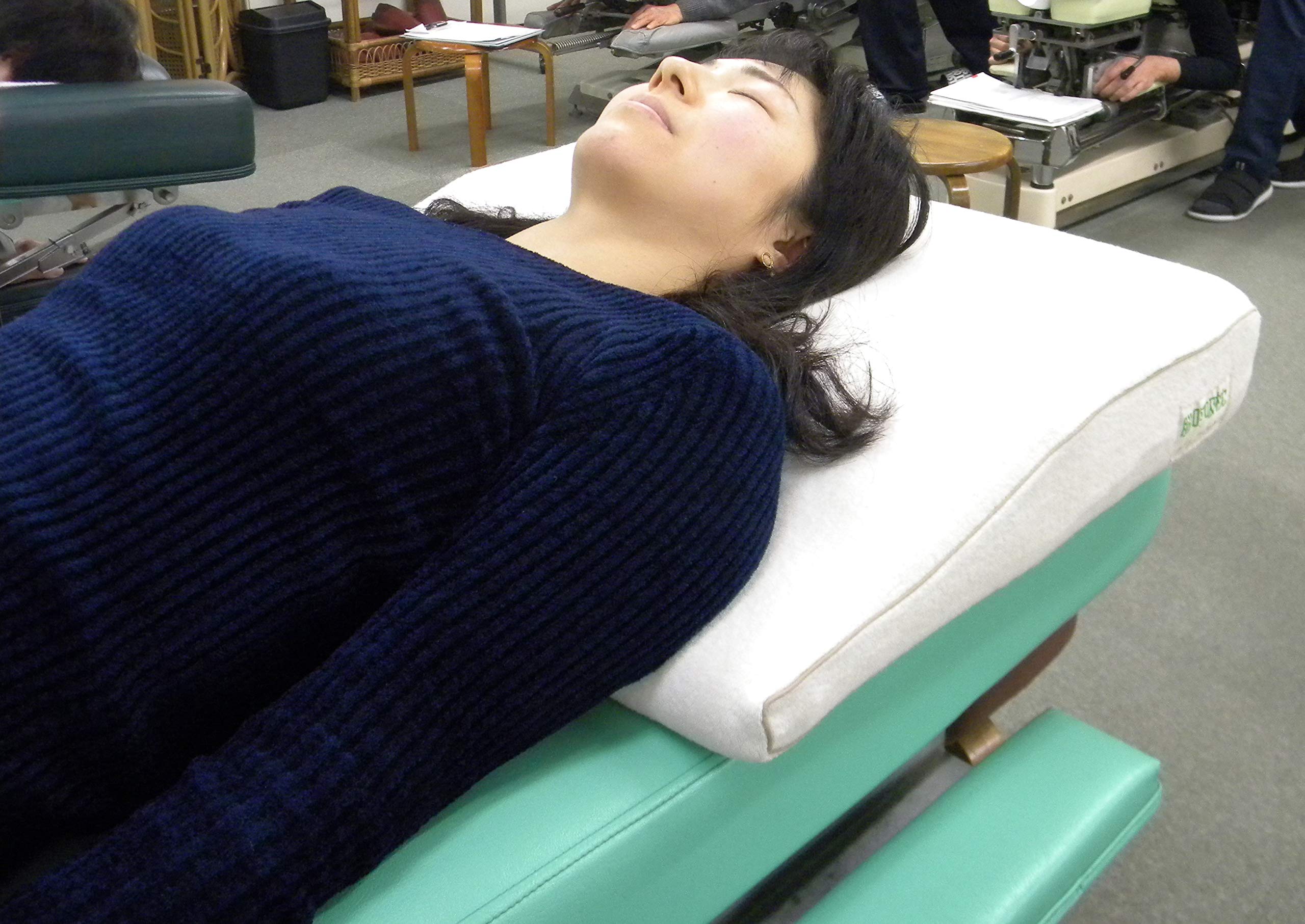 Amazon｜【脳呼吸枕】 脳脊髄液調整法 宮野博隆 実用新案取得済み｜枕