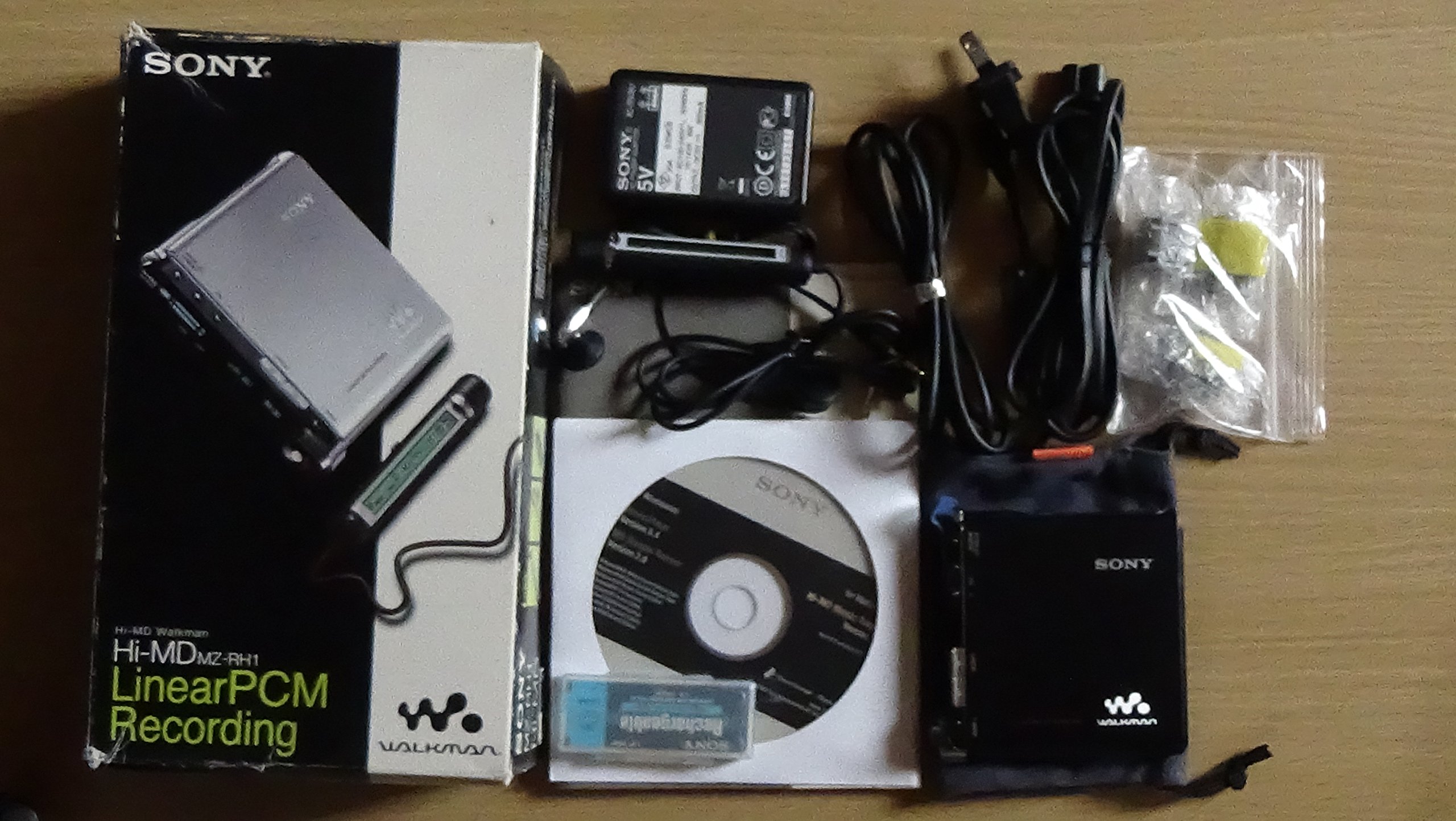 Amazon | SONY Hi-MD ウォークマン MZ-RH1(BM) SonyStyle限定カラー