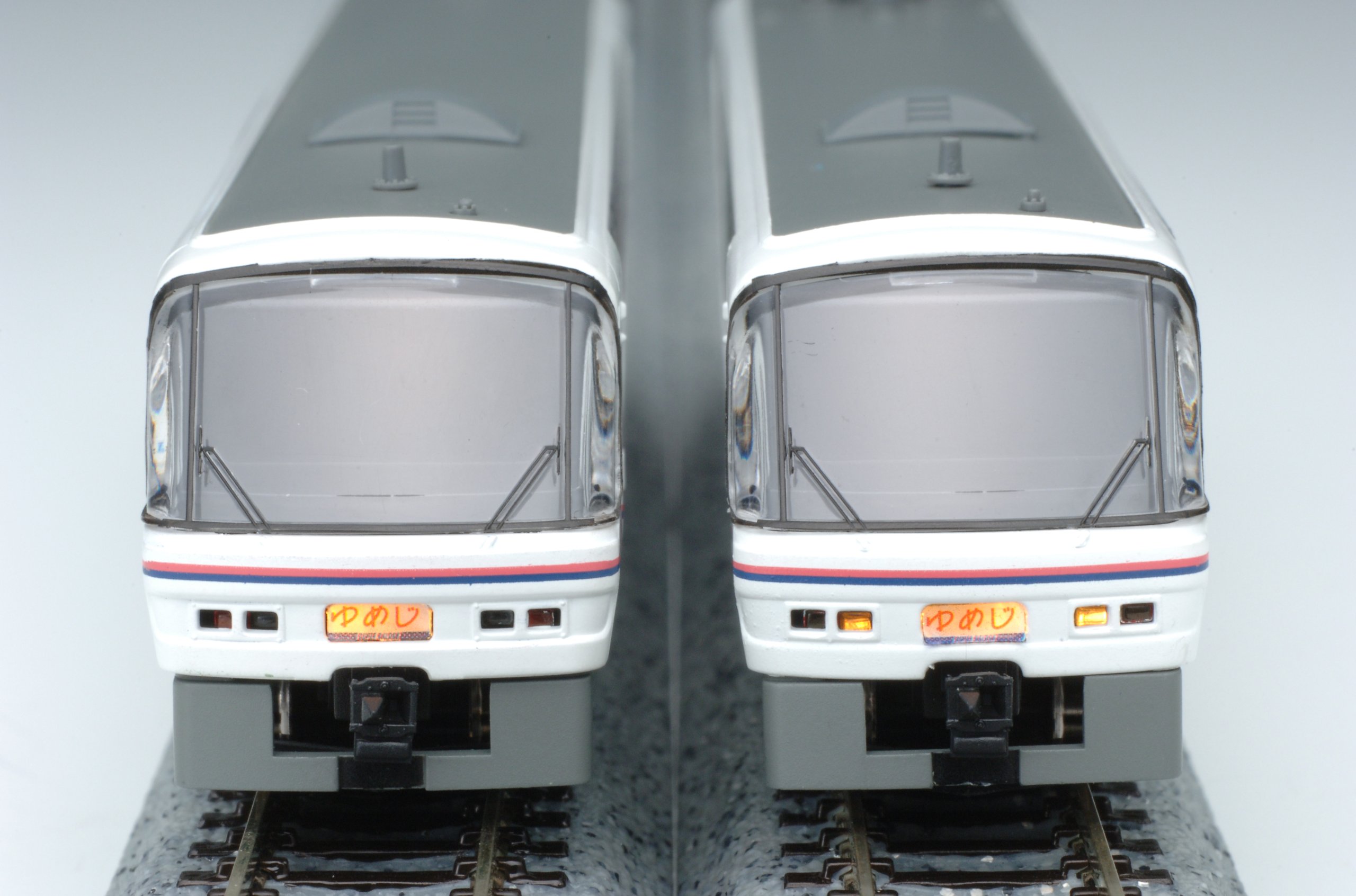 Amazon.co.jp: マイクロエース Nゲージ 211・213系 「スーパーサルーン