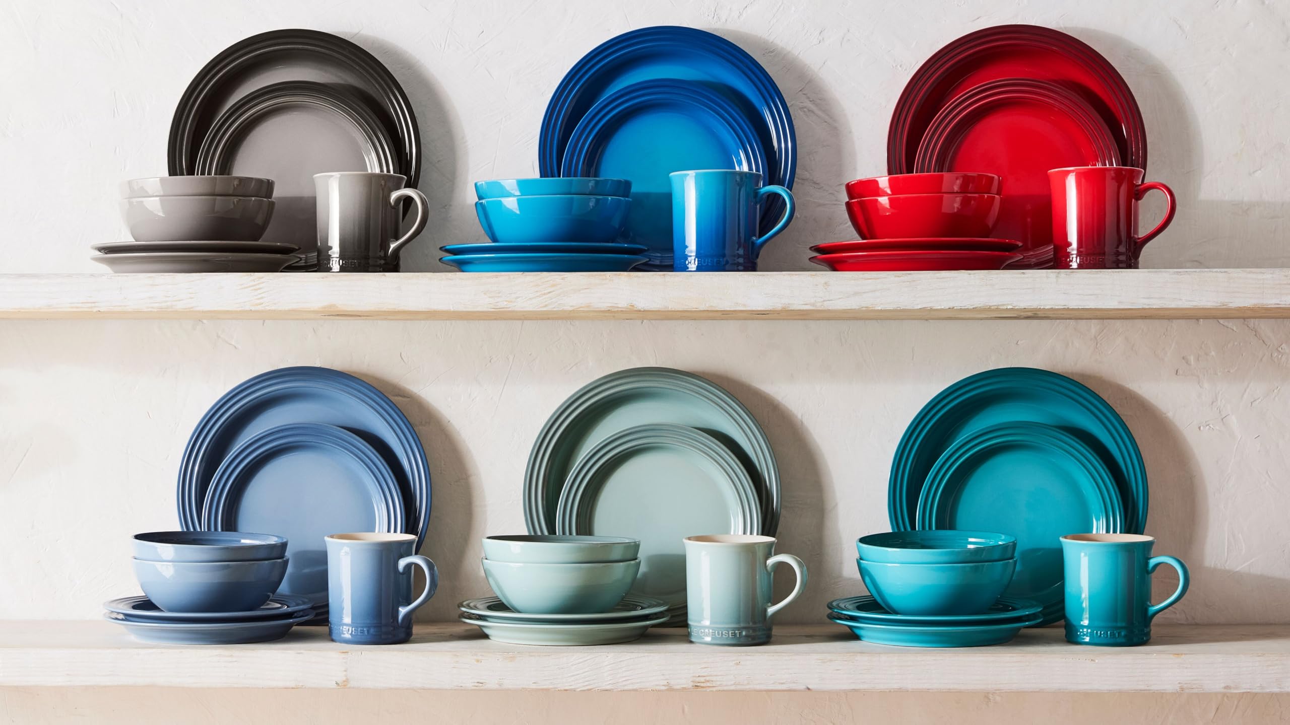 Amazon.com | Le Creuset Stoneware Dinnerware Set, 16 pc