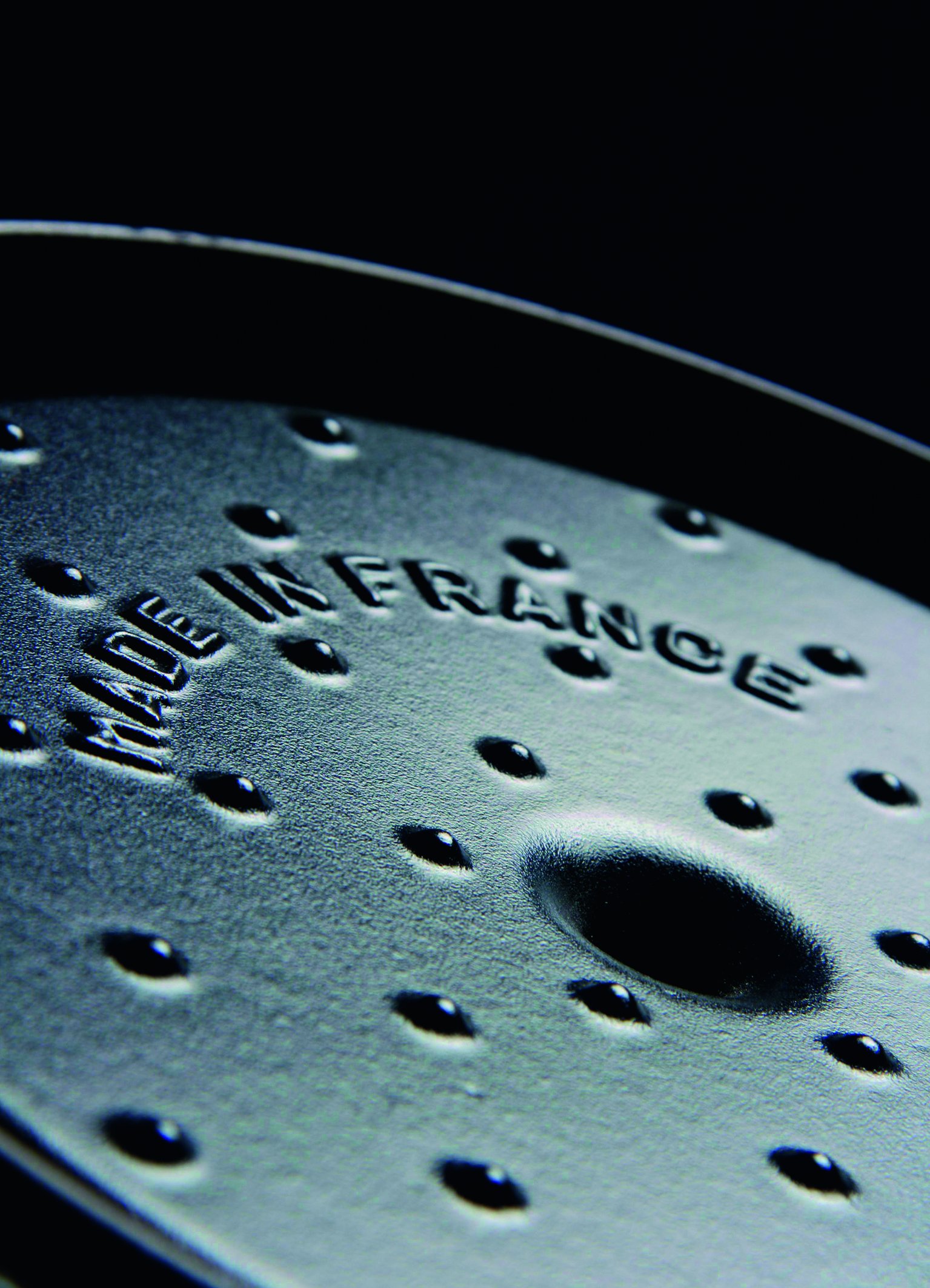 Amazon｜ストウブ(Staub) 「 ピコ ココット オーバル グレー 15cm