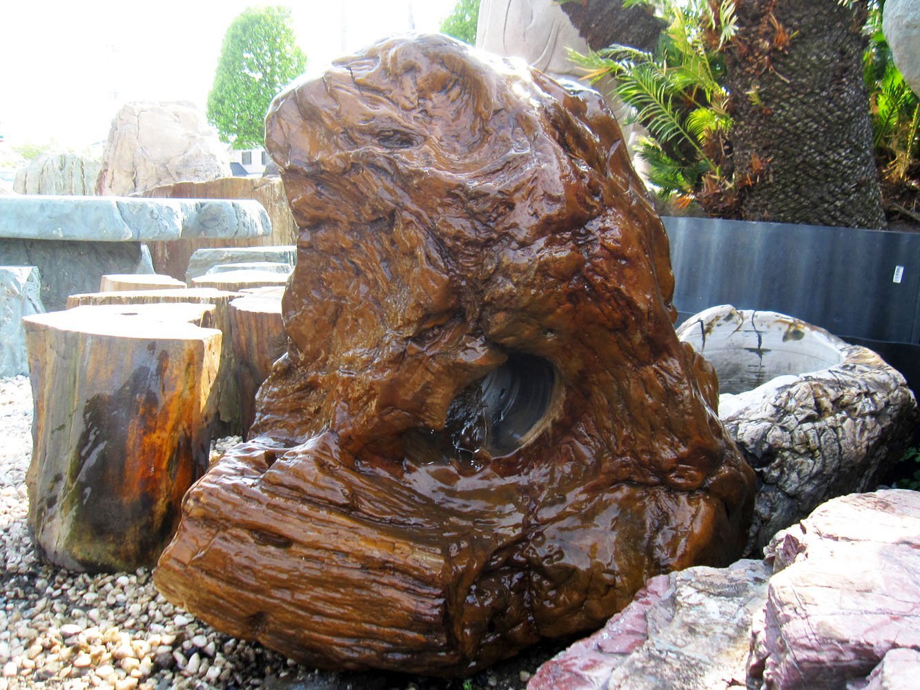 Amazon | 木化石 031 珪化木 庭石 | ガーデンオーナメント・置物