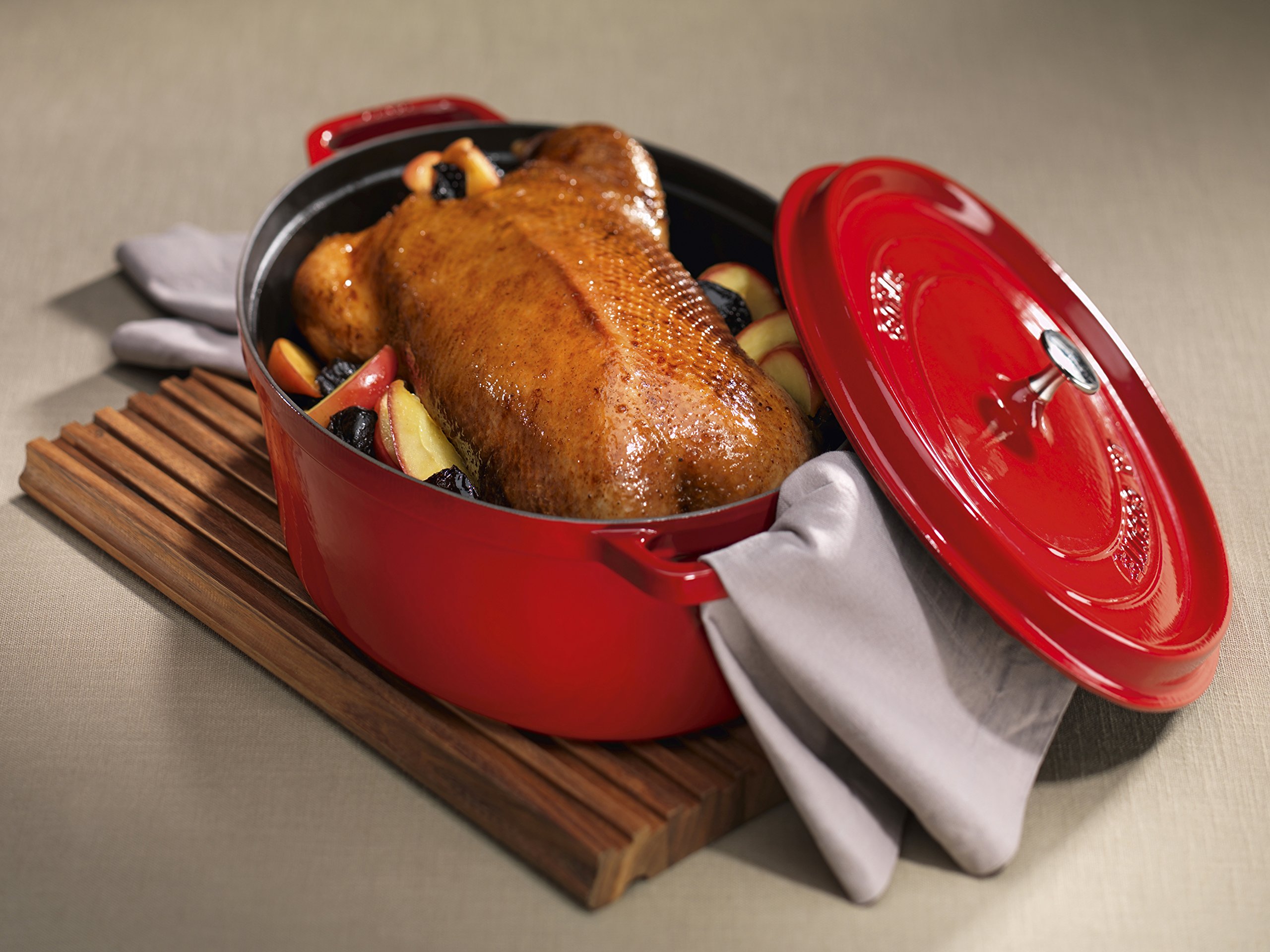 Amazon｜staub ストウブ 「 ピコ ココット オーバル チェリー 37cm