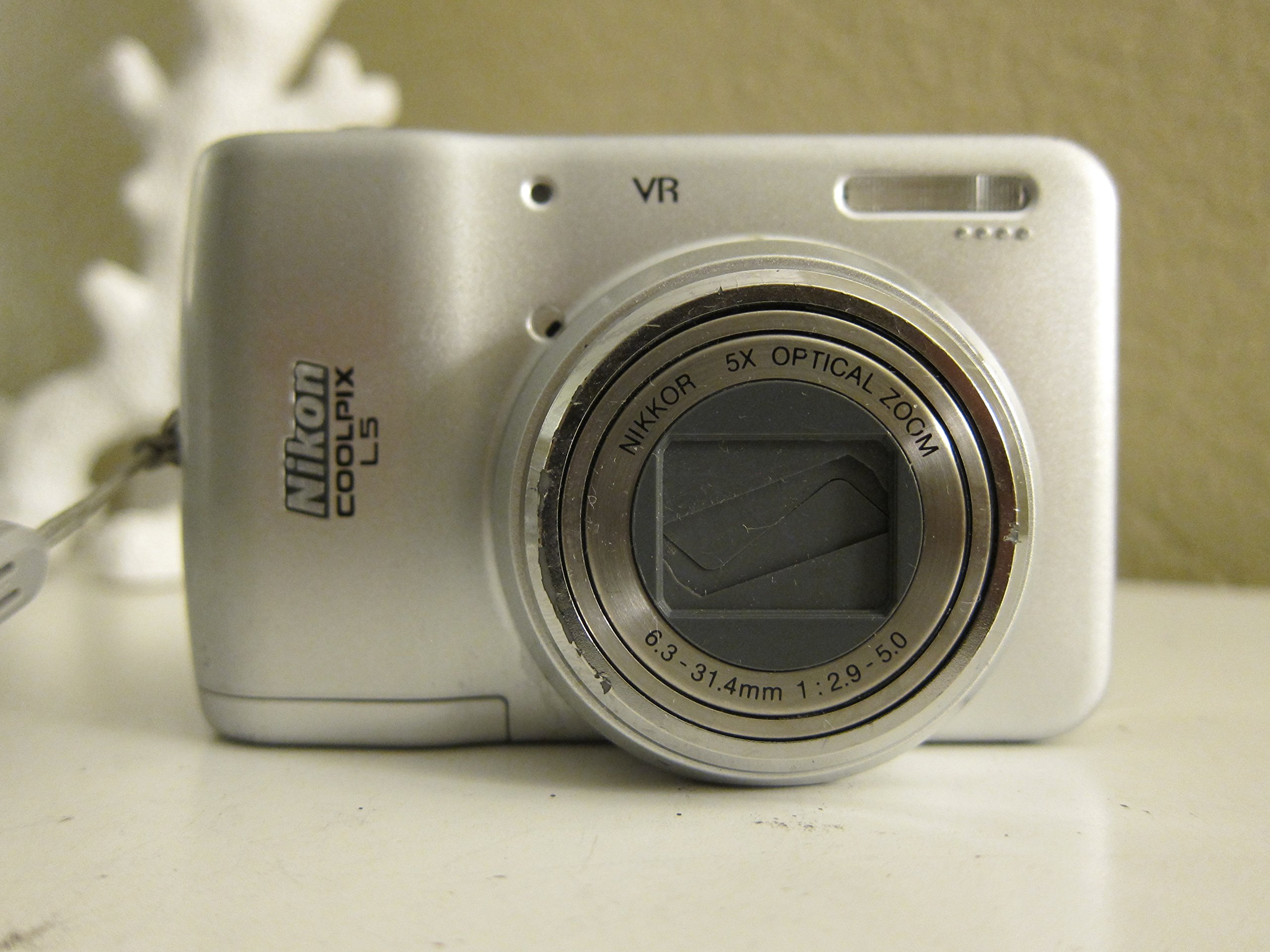 Amazon | Nikon Coolpix L5 7.2MP デジタルカメラ 5倍光学振動低減